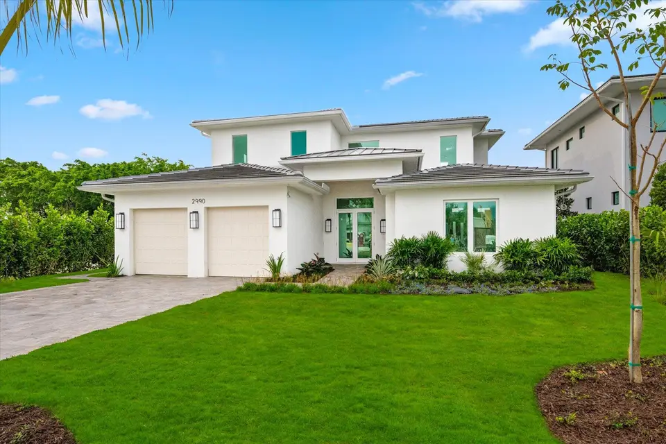 2990 Blue Cypress Lane, Wellington, FL 33414 Wellington