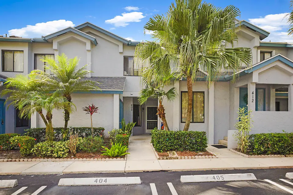405 Harbour Pointe Way, Greenacres, FL 33413 Greenacres