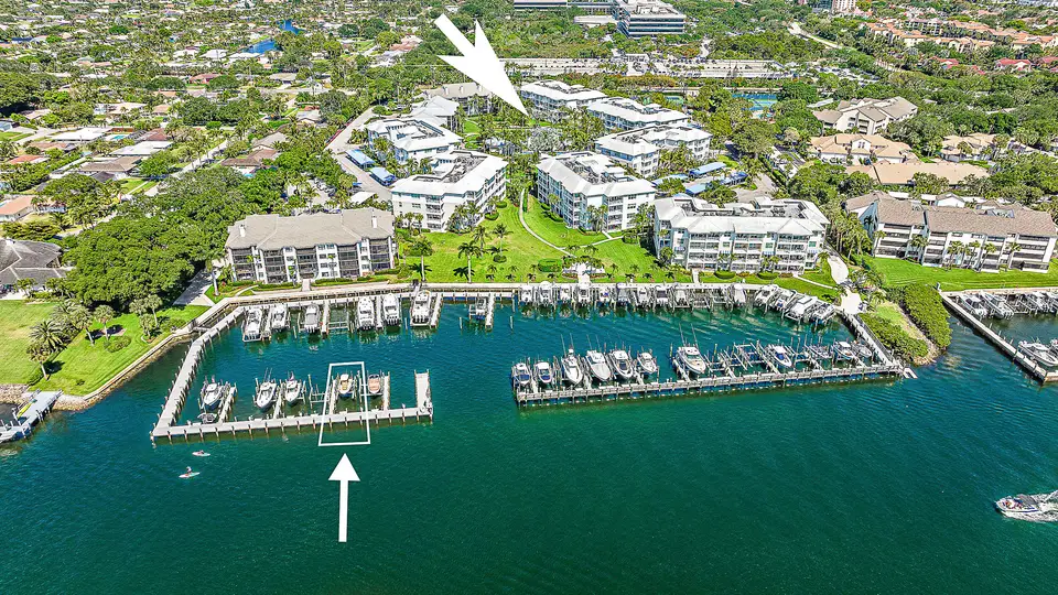 1015 Bay Colony Drive S & Slip 17, Juno Beach, FL 33408 Juno Beach