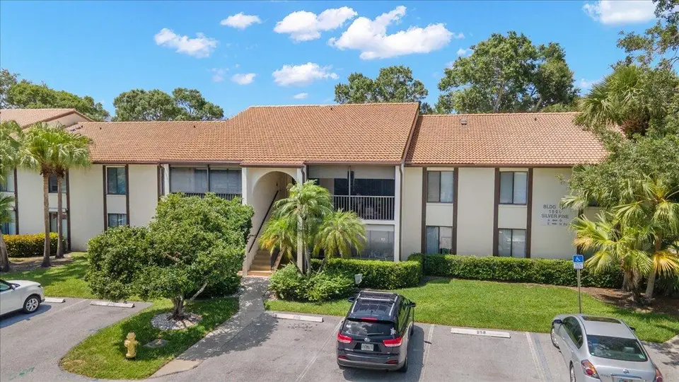 1995 SW Silver Pine Way Bldg 119 H1, Palm City, FL 34990 Palm City