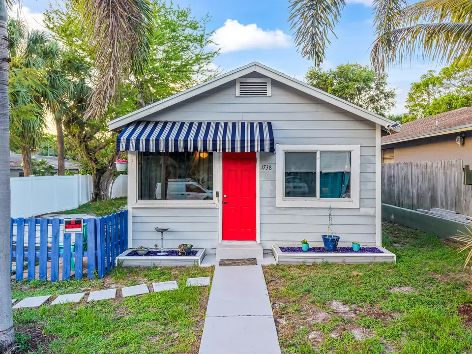 1738 Sunset Avenue, Lake Worth Beach, FL 33460 Lake Worth Beach