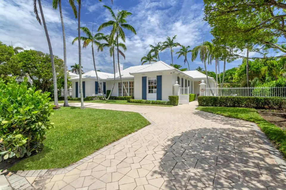 145 Clarendon Avenue, Palm Beach, FL 33480 Palm Beach
