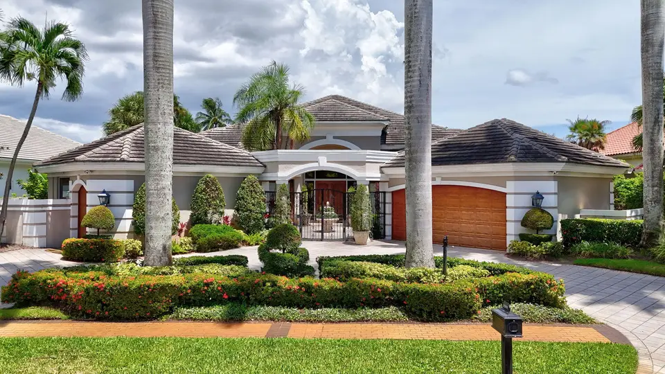 6981 Lions Head Lane, Boca Raton, FL 33496 Boca Raton