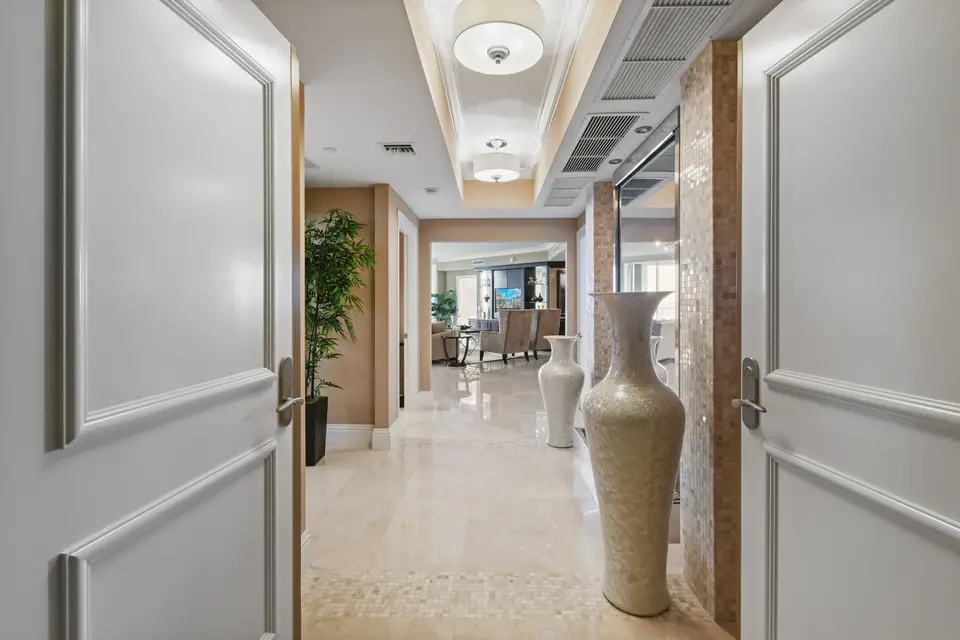 5050 N Ocean Drive 703, Singer Island, FL 33404 Singer Island