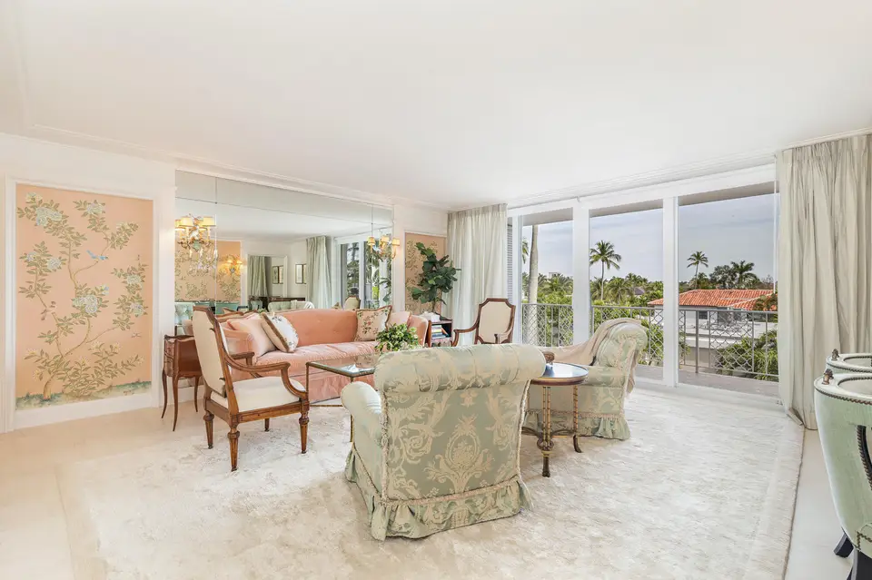 354 Chilean Avenue 4-A, Palm Beach, FL 33480 Palm Beach