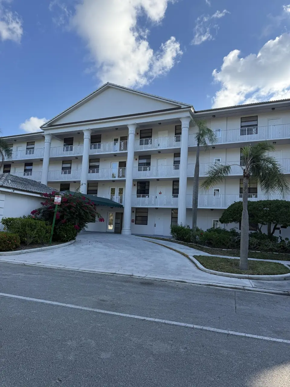 3710 Whitehall Drive 401, West Palm Beach, FL 33401 West Palm Beach