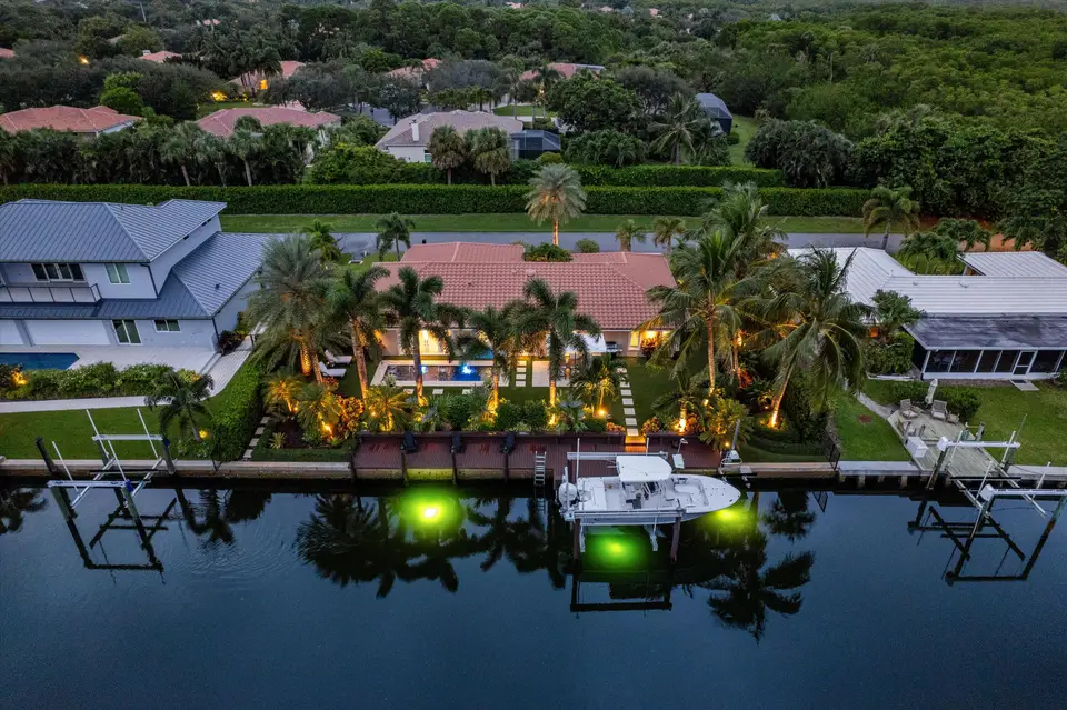 8884 SE Pelican Island Way, Hobe Sound, FL 33455 Hobe Sound