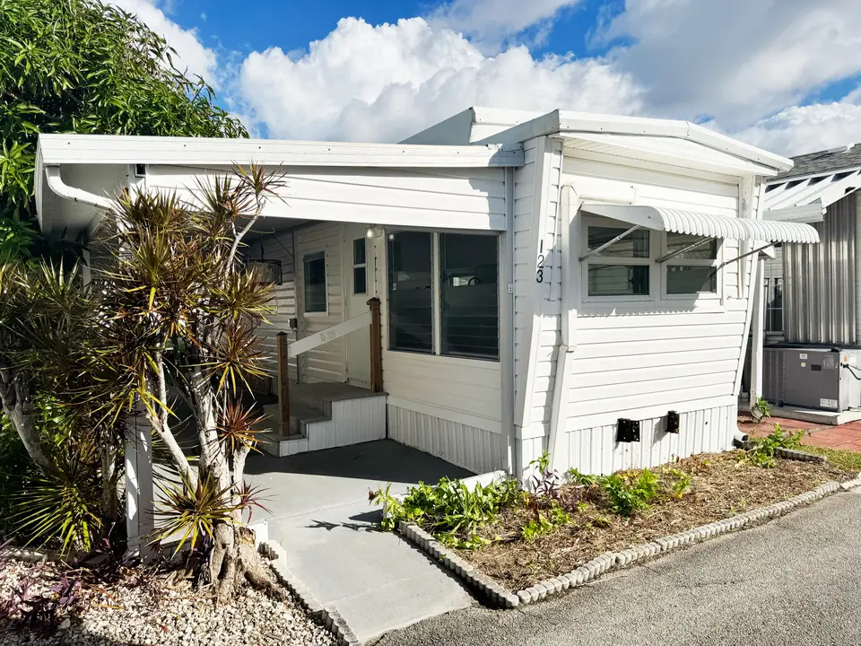 23 Hibiscus Drive I, Briny Breezes, FL 33435 Briny Breezes