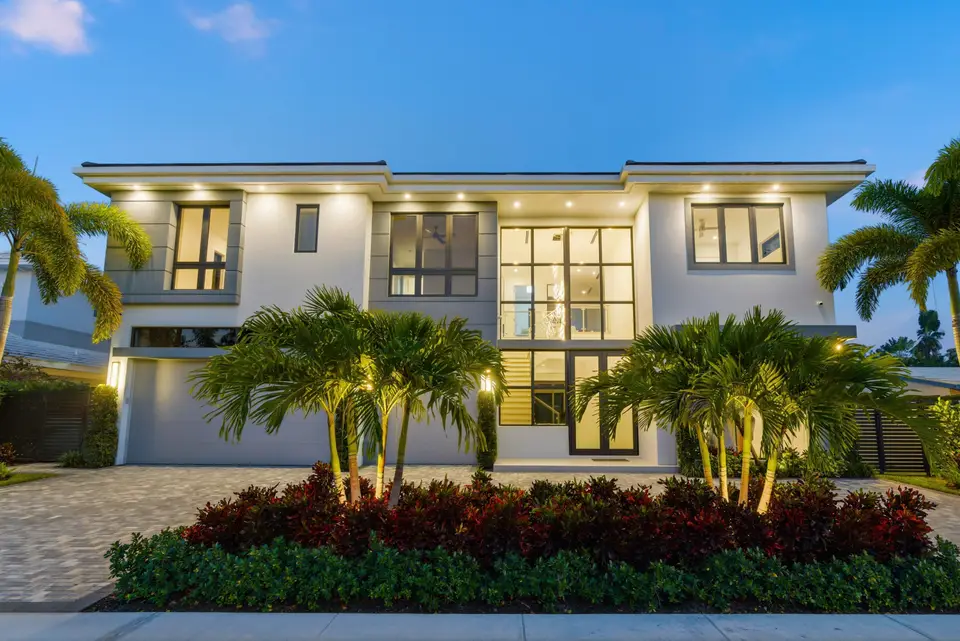 1050 NE 3rd Avenue, Boca Raton, FL 33432 Boca Raton