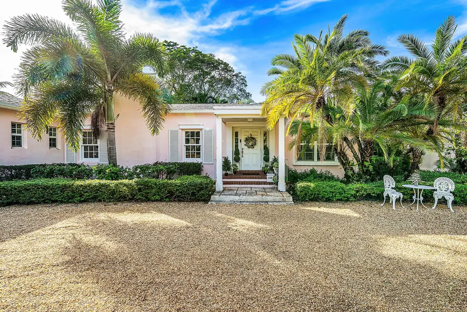 1202 N Swinton Avenue, Delray Beach, FL 33444 Delray Beach