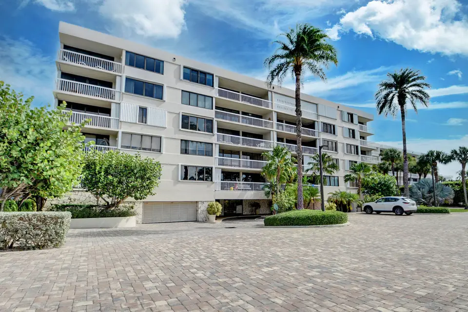3250 S Ocean Boulevard 207s, Palm Beach, FL 33480 Palm Beach