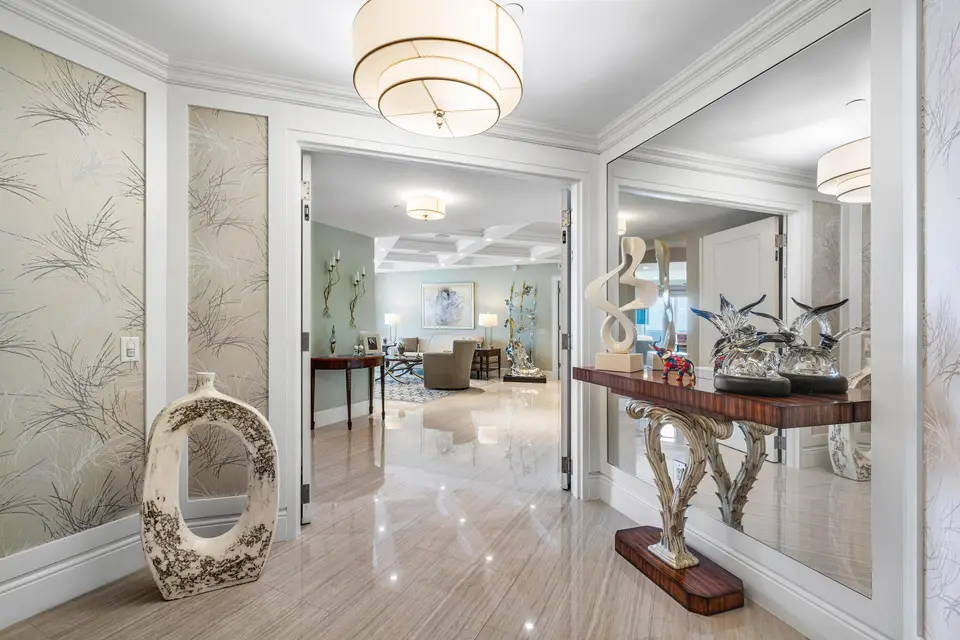 2700 N Ocean Drive 2502b, Singer Island, FL 33404 Singer Island