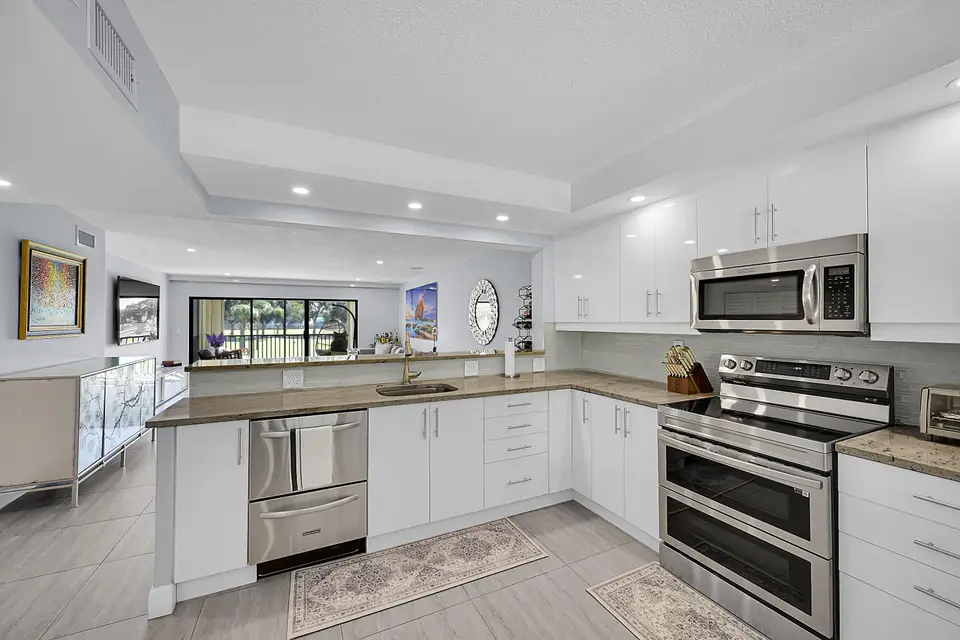 12870 Briarlake Drive 201, Palm Beach Gardens, FL 33418 Palm Beach Gardens