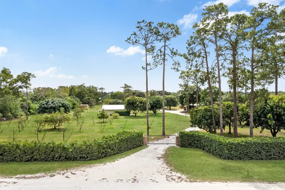 13650 6th Court N, Loxahatchee Groves, FL 33470 Loxahatchee Groves