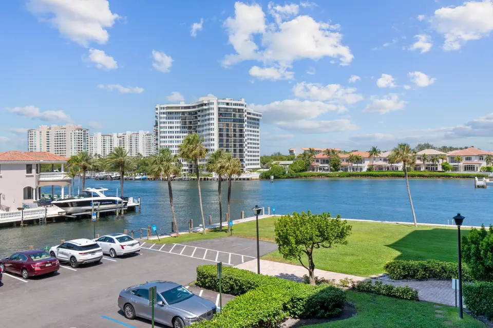 899 Jeffery Street 310, Boca Raton, FL 33487 Boca Raton
