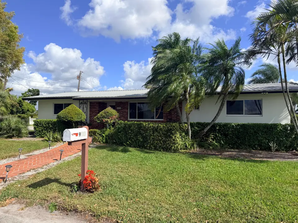 955 NW 4th St Street, Belle Glade, FL 33430 Belle Glade