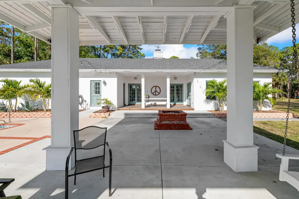 1453 E Road, Loxahatchee Groves, FL 33470 Loxahatchee Groves