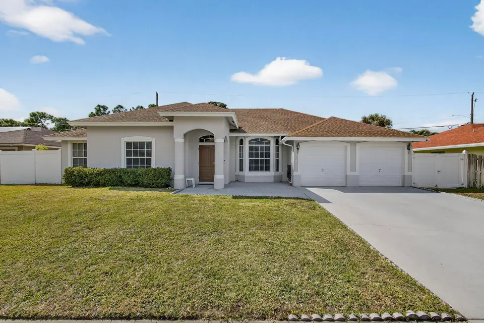 102 Brook Woode Court, Royal Palm Beach, FL 33411 Royal Palm Beach