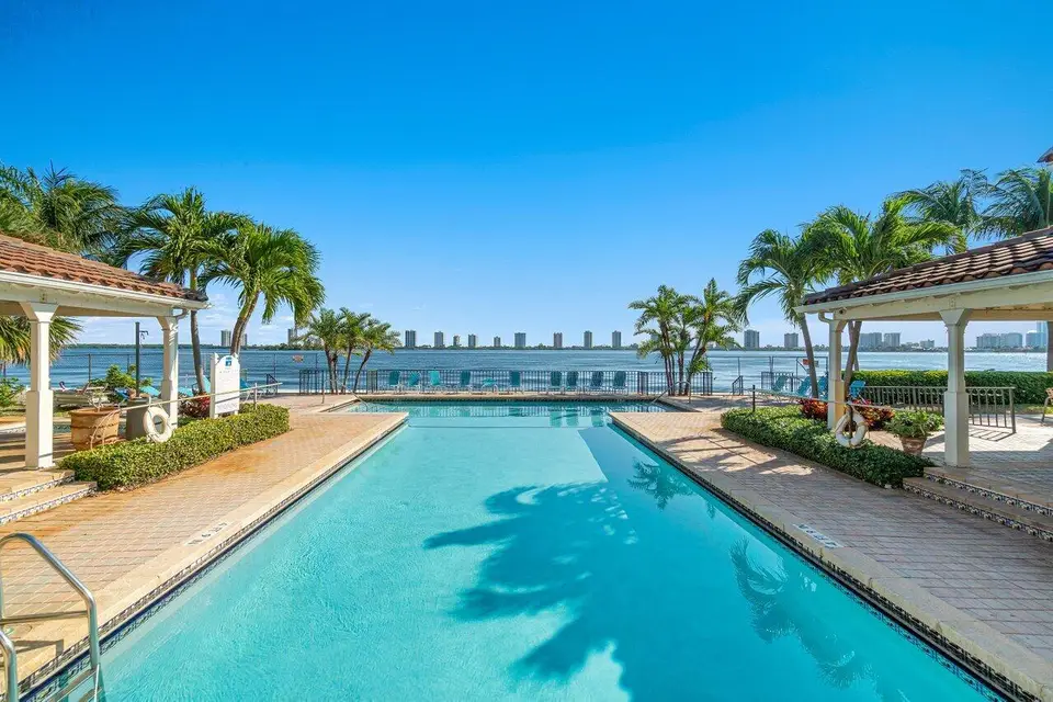 1140 Lake Shore Drive 202, Lake Park, FL 33403 Lake Park