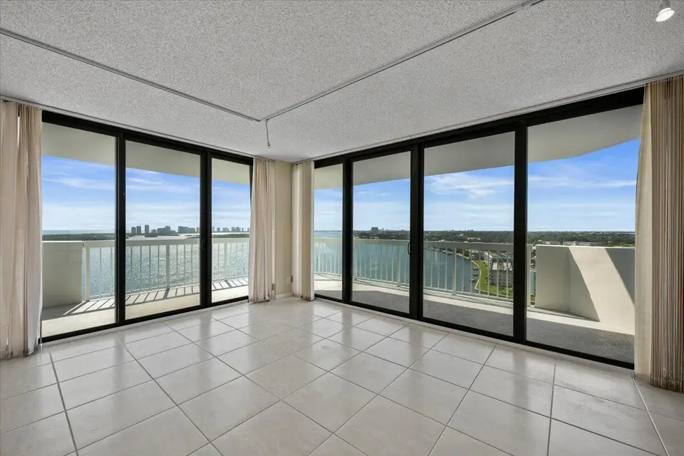115 Lakeshore Drive 1747, North Palm Beach, FL 33408 North Palm Beach