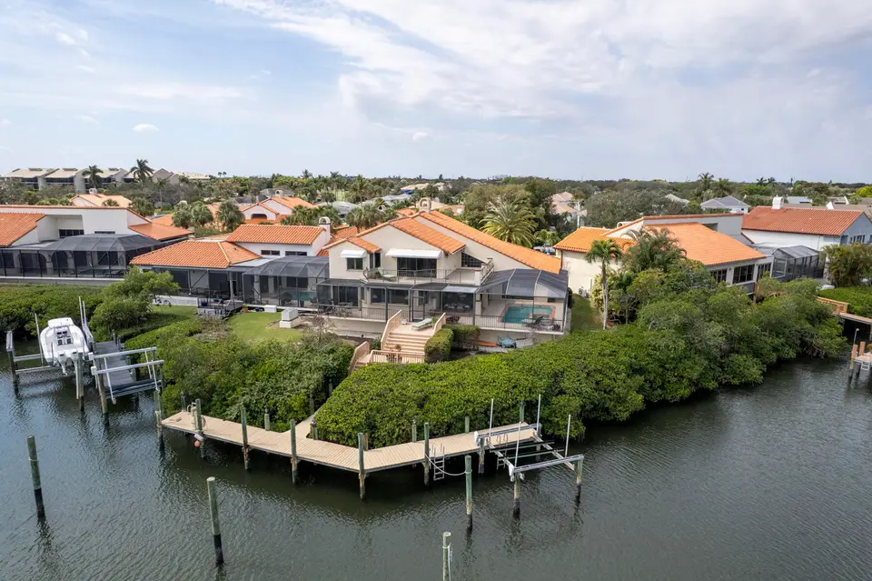 17090 Passage N, Jupiter, FL 33477 Jupiter