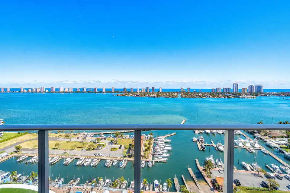 220 Lake Shore Drive 2012, Lake Park, FL 33403 Lake Park