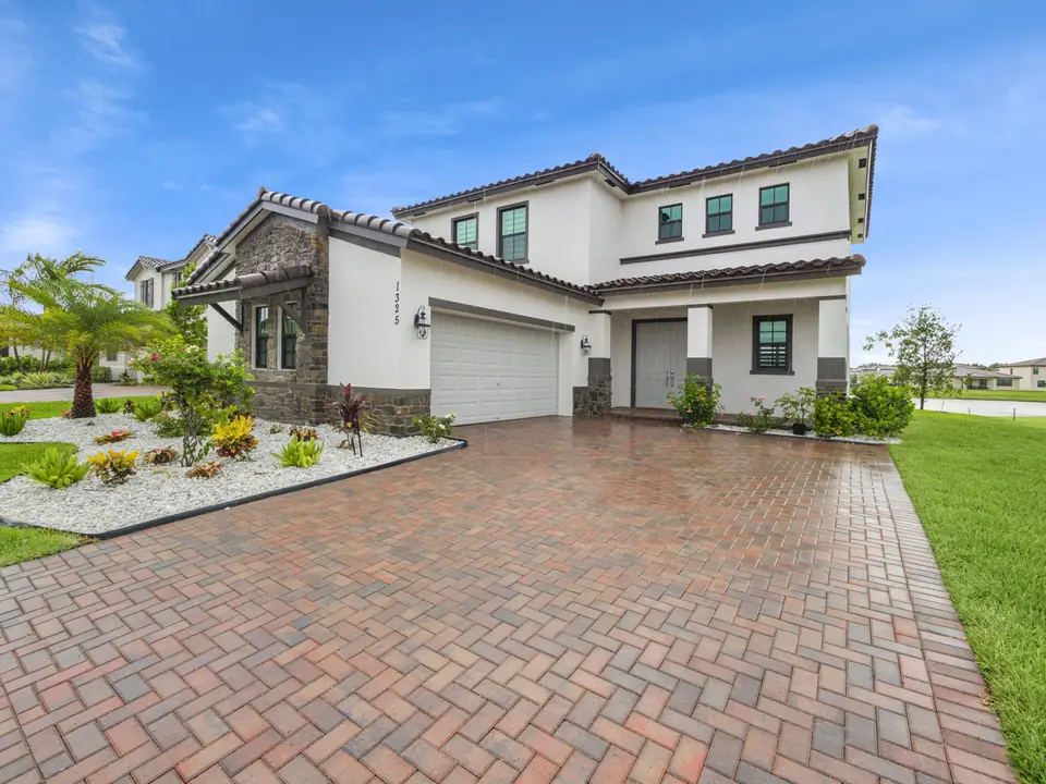 1325 Whitcombe Drive, Royal Palm Beach, FL 33411 Royal Palm Beach
