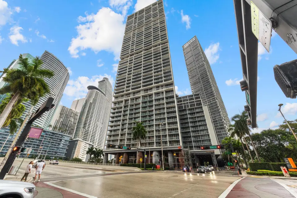 485 Brickell Avenue 2506, Miami, FL 33131 Miami