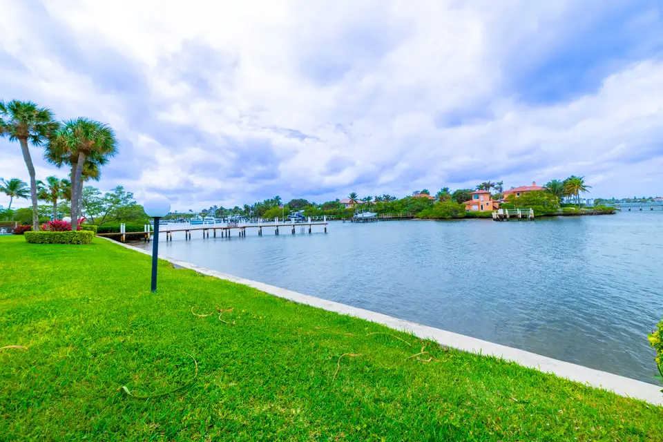 3474 S Ocean Boulevard 2, Palm Beach, FL 33480 Palm Beach