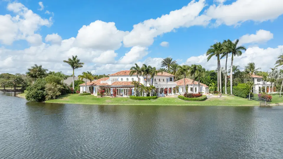2600 Fairway Island Drive, Wellington, FL 33414 Wellington