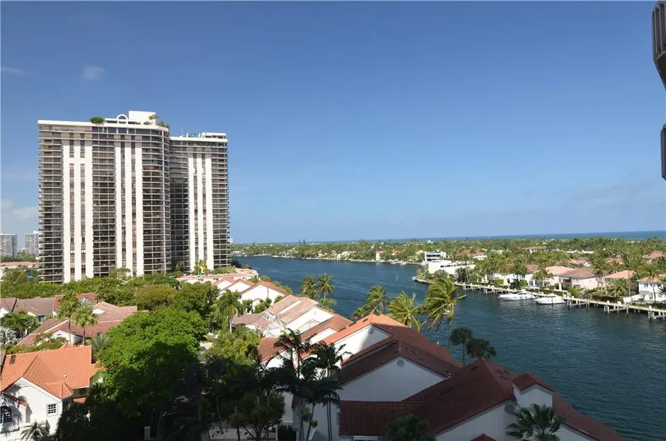 19355 Turnberry Way 7-L, Aventura, FL 33180 Aventura