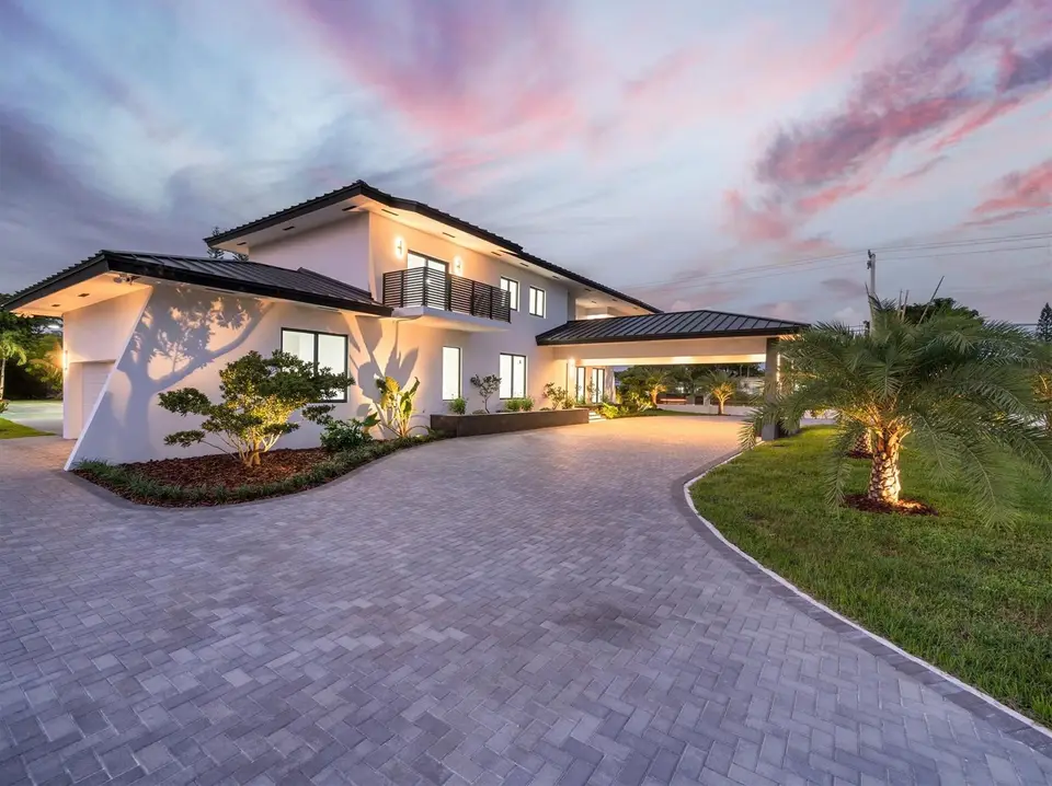 10201 SW 64th Street, Miami, FL 33173 Miami