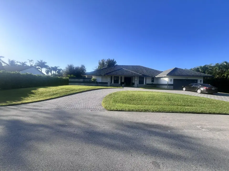 11740 Hermitage Drive, Plantation, FL 33325 Plantation
