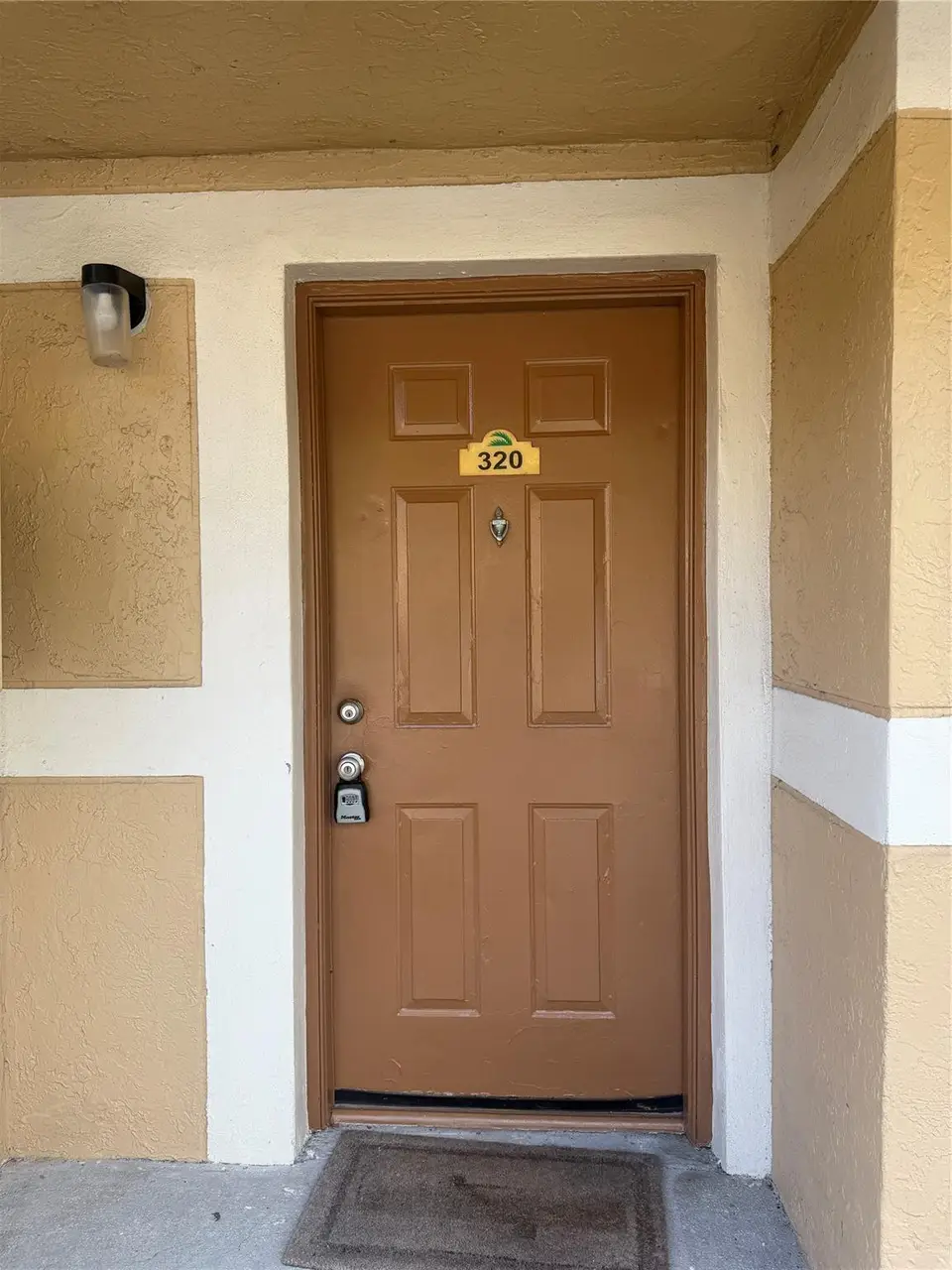 320 E Palm Circle 320, Pembroke Pines, FL 33025 Pembroke Pines