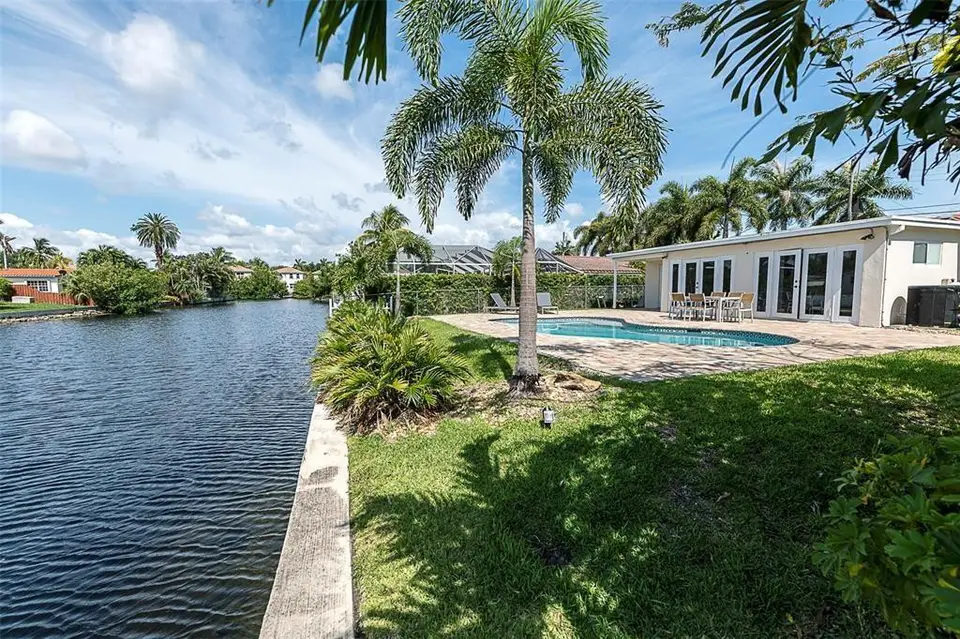 1162 Hayes Street, Hollywood, FL 33019 Hollywood