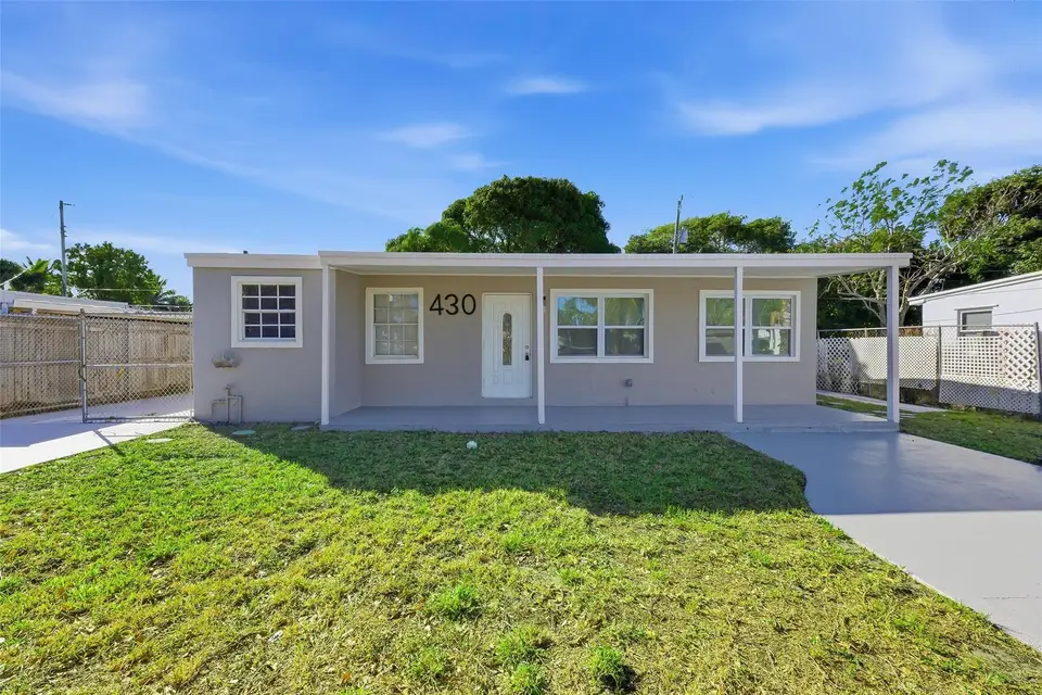 430 Old Spanish Trail, Lantana, FL 33462 Lantana
