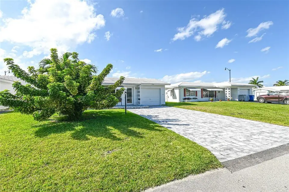 2741 W Golf Boulevard, Pompano Beach, FL 33064 Pompano Beach