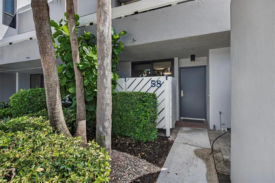 1100 SE 5th Court 58, Pompano Beach, FL 33060 Pompano Beach
