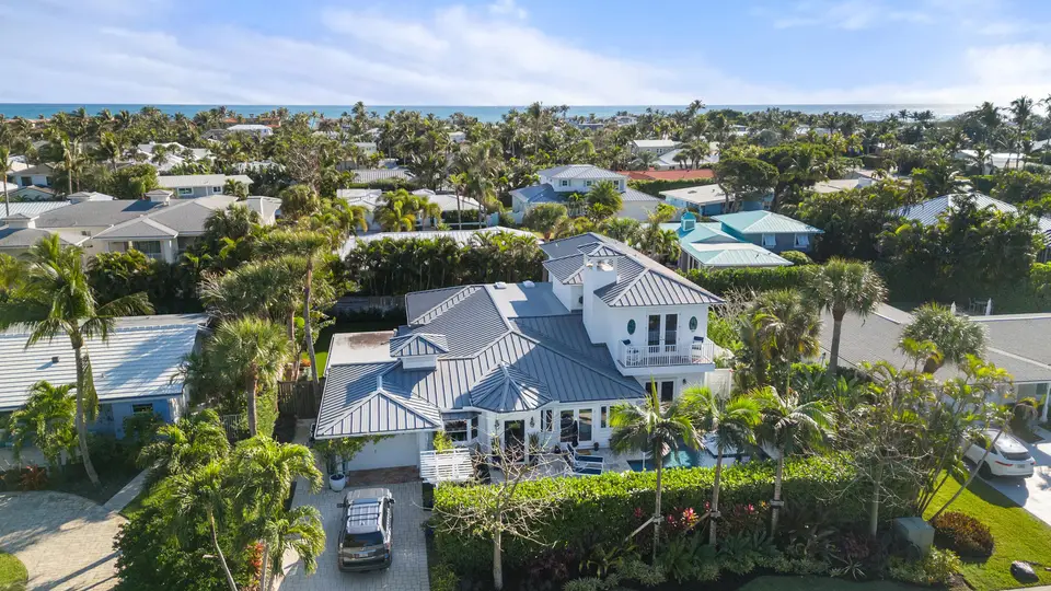 122 Lighthouse Drive, Jupiter Inlet Colony, FL 33469 Jupiter Inlet Colony