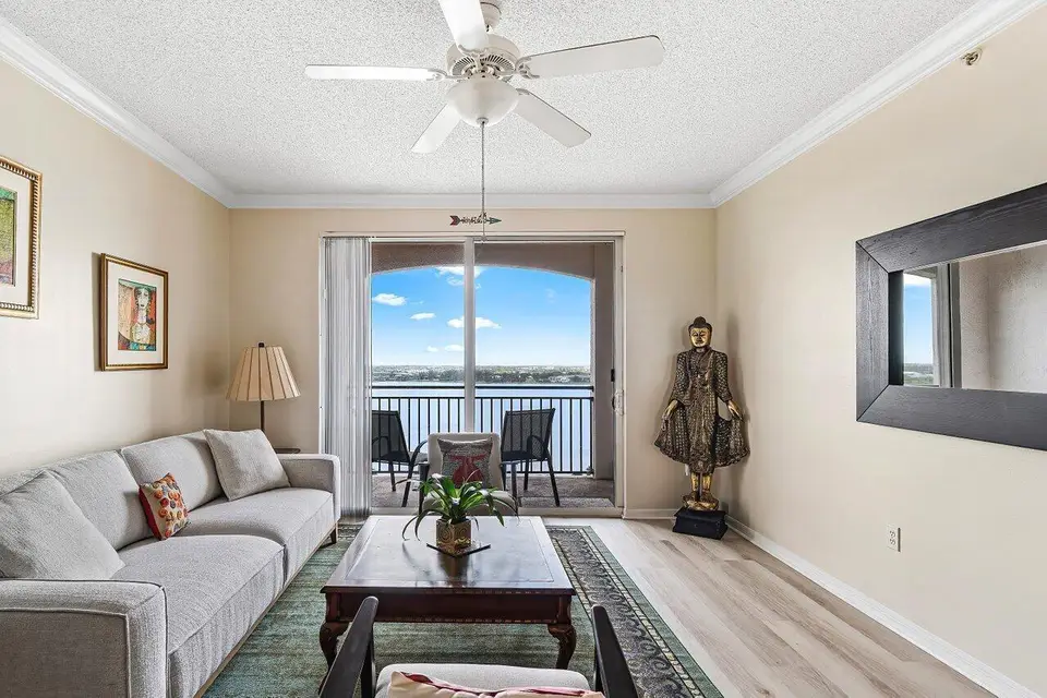 616 Clearwater Park Road 1206, West Palm Beach, FL 33401 West Palm Beach