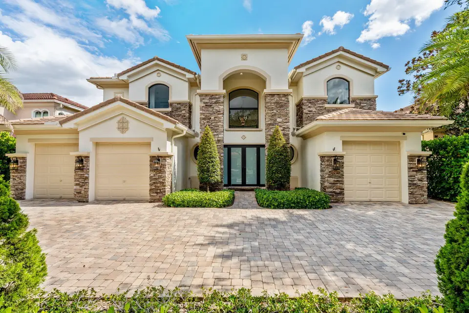 647 Edgebrook Lane, Royal Palm Beach, FL 33411 Royal Palm Beach