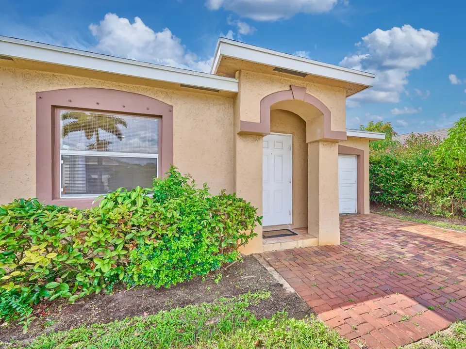 556 E Ridge Cir Circle N, Boynton Beach, FL 33435 Boynton Beach