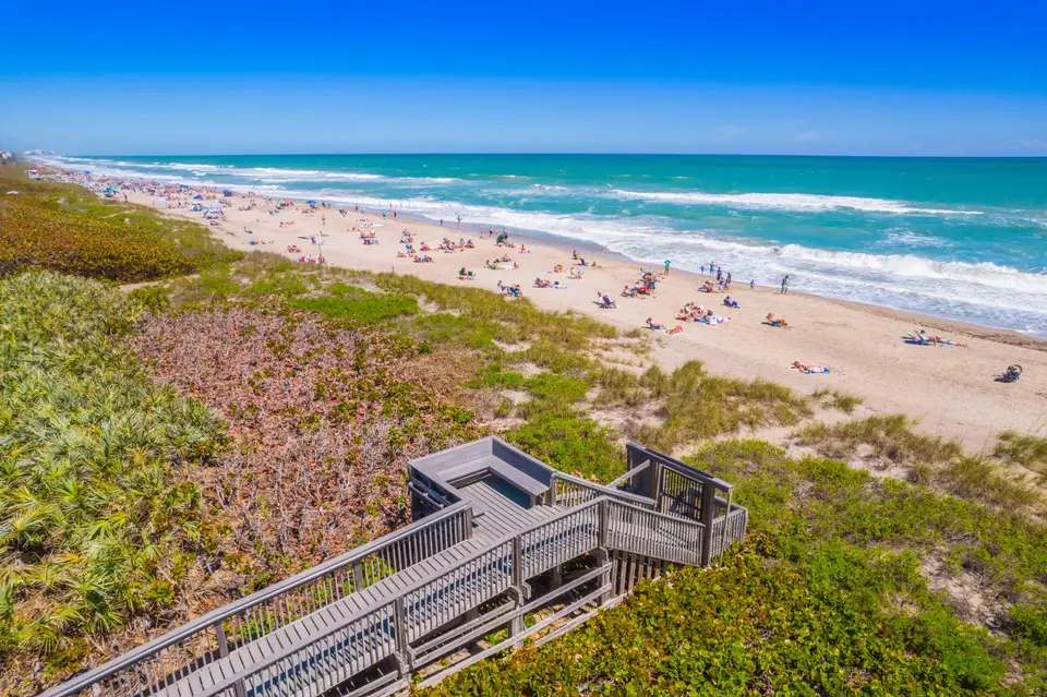 669 NE Plantation Road 308, Hutchinson Island, FL 34996 Hutchinson Island