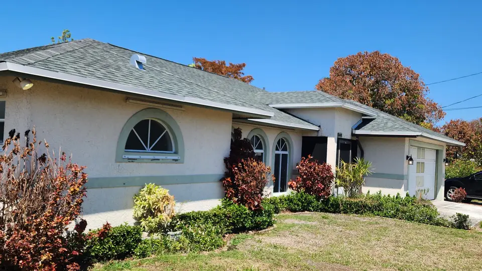 8403 SE Pettway Street, Hobe Sound, FL 33455 Hobe Sound