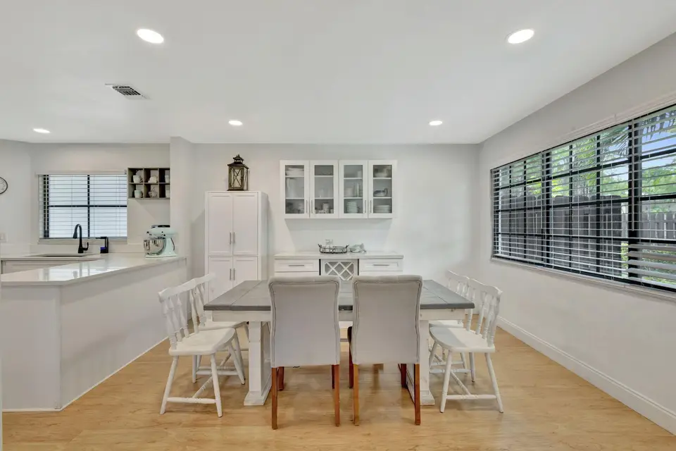 146 Weybridge Circle B, Royal Palm Beach, FL 33411 Royal Palm Beach