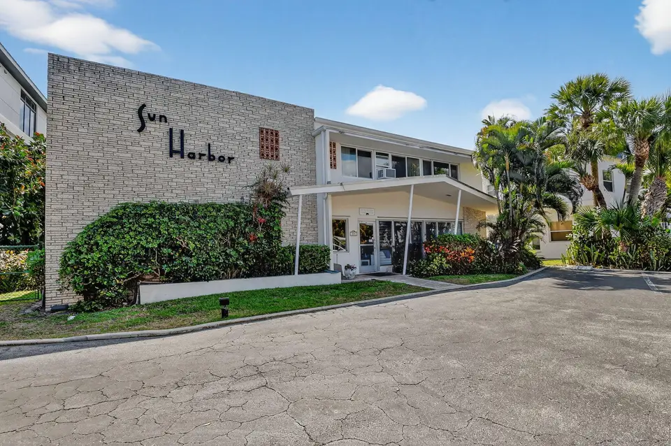 214 Inlet Way 106, Palm Beach Shores, FL 33404 Palm Beach Shores
