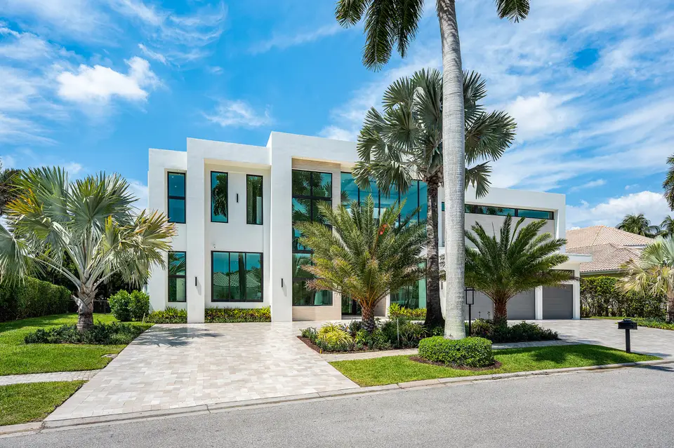 17699 Lake Estates Drive, Boca Raton, FL 33496 Boca Raton