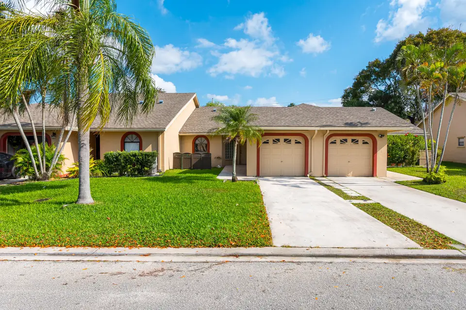 9665 NW 76th Court, Tamarac, FL 33321 Tamarac