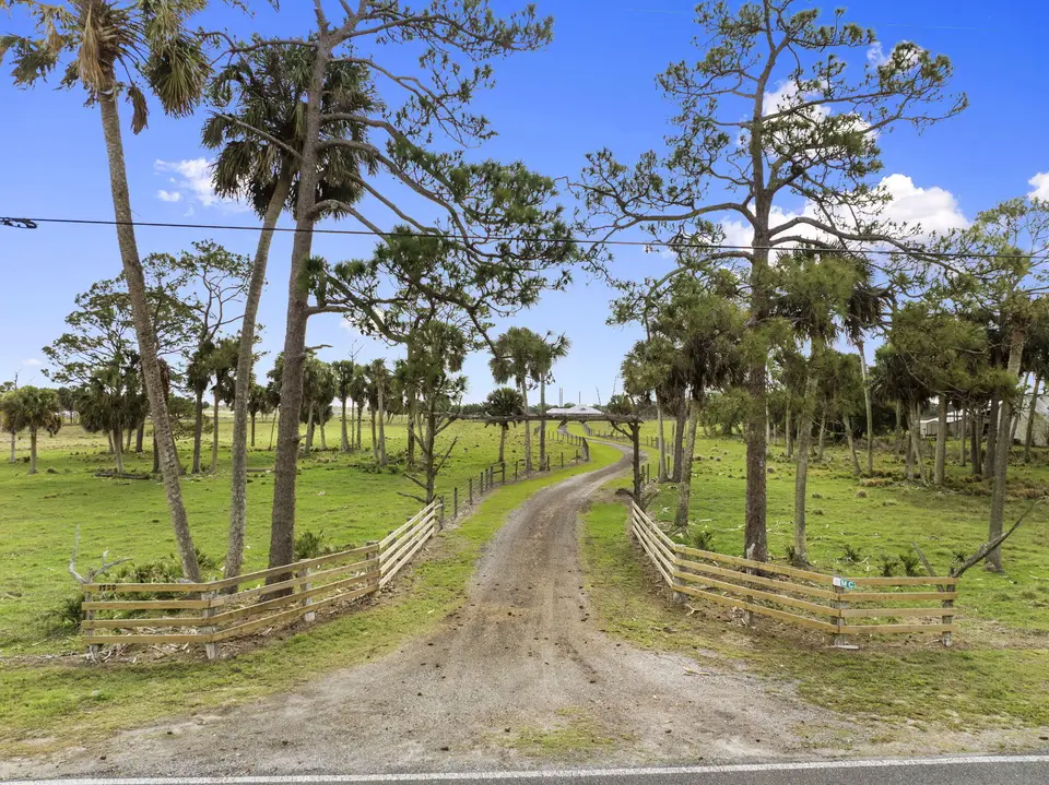 1720 S Brocksmith Road, Fort Pierce, FL 34945 Fort Pierce