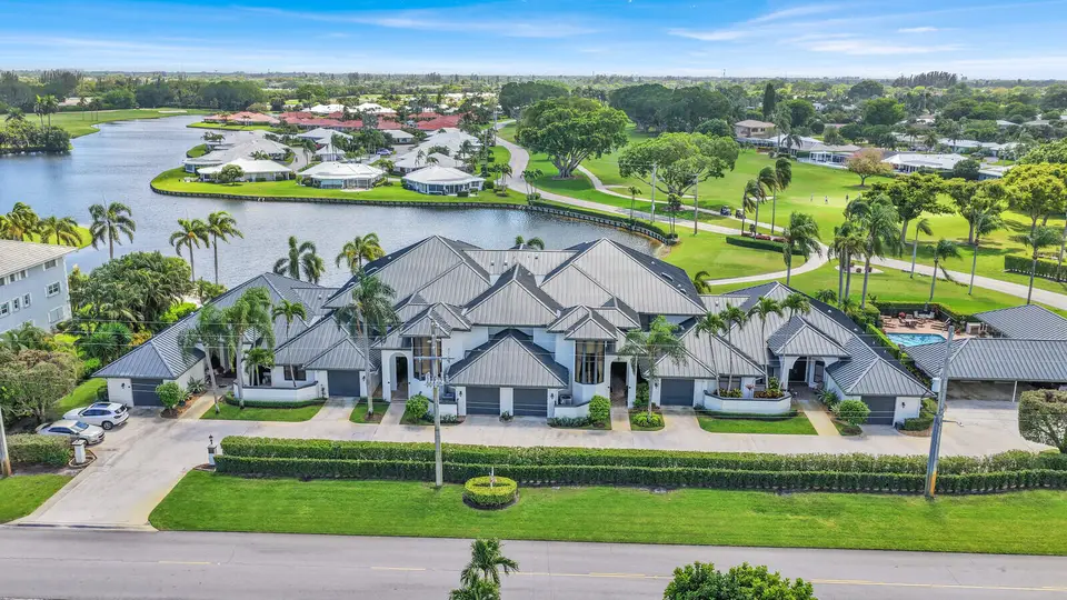 181 Atlantis Boulevard C, Atlantis, FL 33462 Atlantis